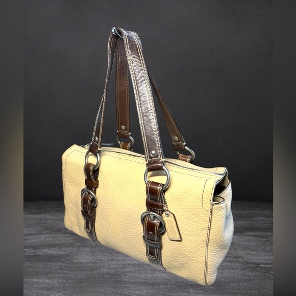 Coach Handbags - 👜 Authentic COACH Chelsea Pebbled SOFT Leather Satchel – Excellent Condition